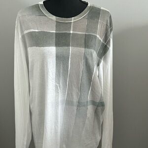 Burberry Mens long sleeve top. No stains.
